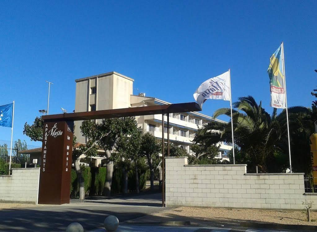 Apartamentos La Masia Лестартит Екстериор снимка