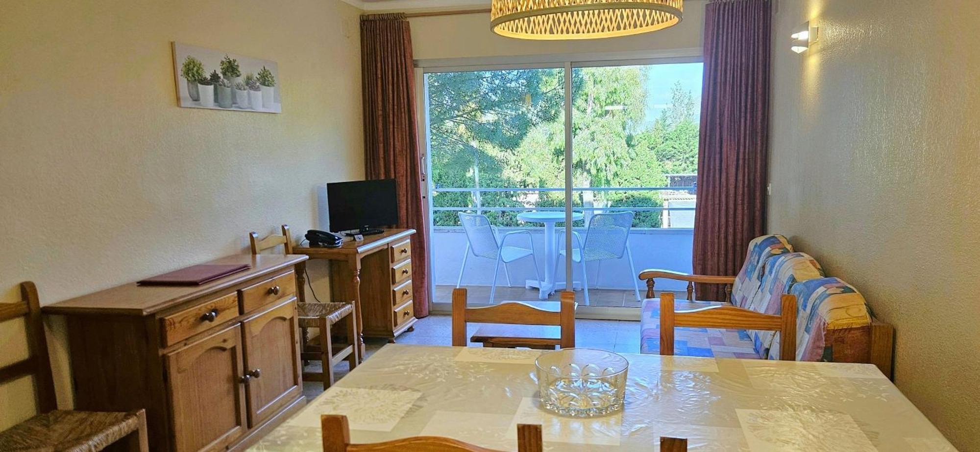 Apartamentos La Masia Лестартит Екстериор снимка